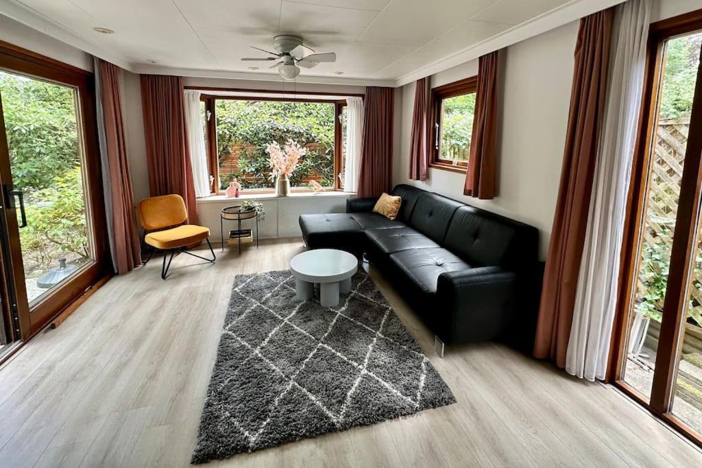 Houten Chalet Op 5 Sterren Park Met Zwembad إرميلو المظهر الخارجي الصورة